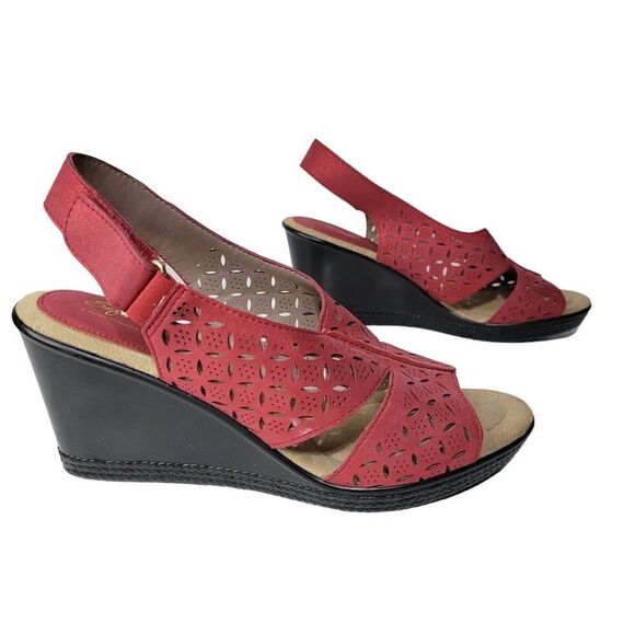 Soft Style by Hush Puppies Perforated Slingback Wedges (Size 7.5) - Picture 3 of 13